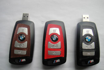 深圳2016天下工廠汽車(chē)模型U盤(pán) 當(dāng)個(gè)性創(chuàng)意遇上實(shí)用存儲(chǔ)